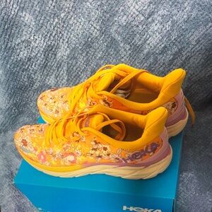HOKA Bondi 8 Every Day Running Women's Shoes Floral Pink Yellow